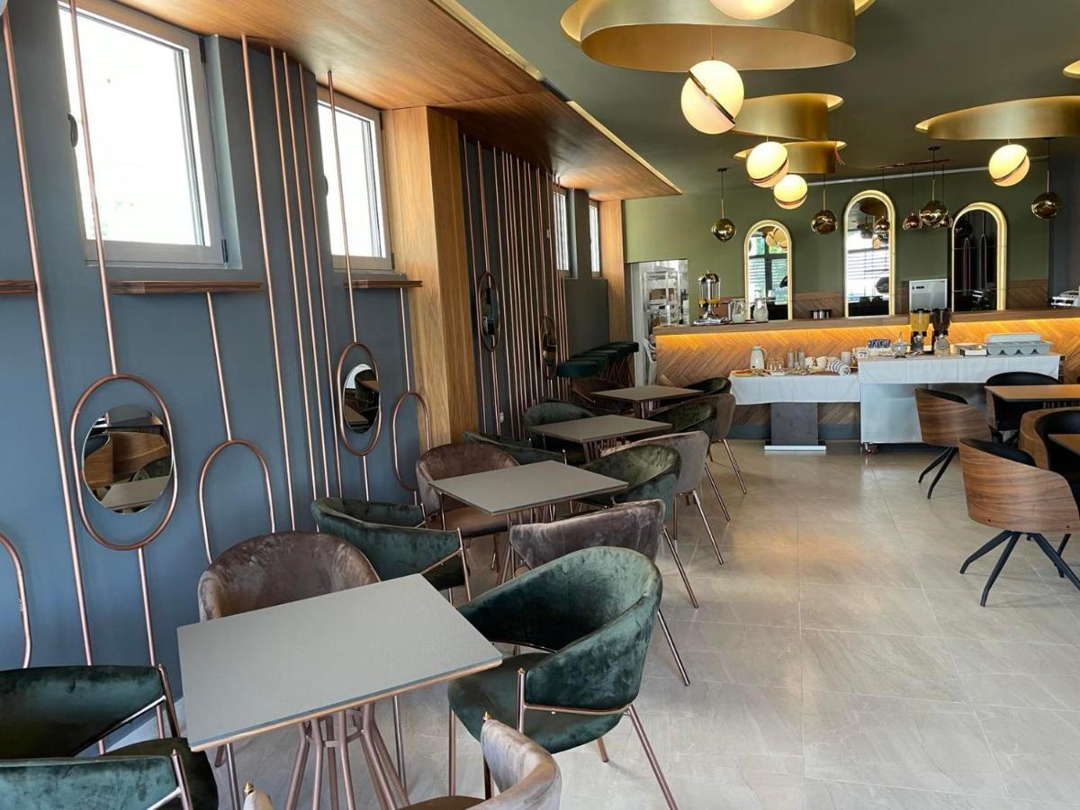 Hotel Gothia Ulcinj Eksteriør billede