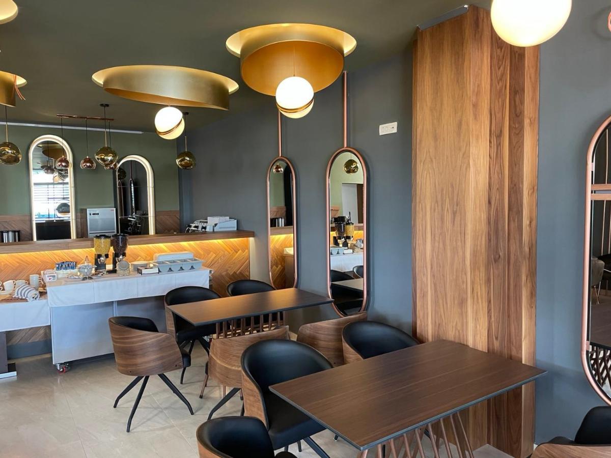 Hotel Gothia Ulcinj Eksteriør billede